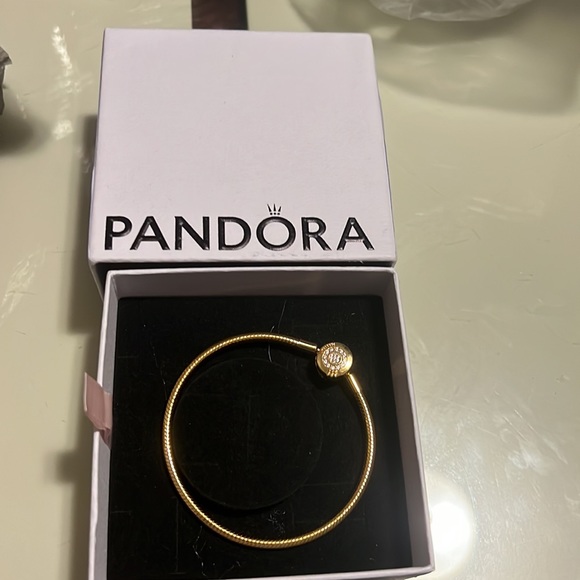 Brand new Pandora snake bracelet gold 7.5 size 19cm - Picture 2 of 2